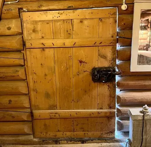 Traditional Barn -stabbur - Wifi Og Sauna Alpehytte Baukal